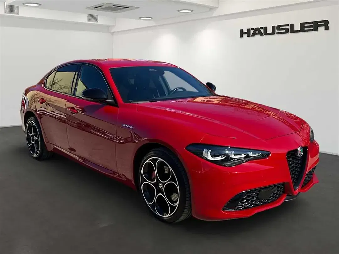 Alfa Romeo Giulia 2.0 Q4 Veloce - foto 2