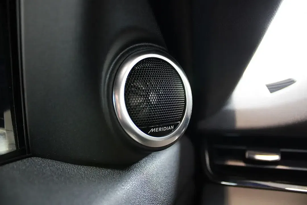 Land Rover Range Rover Evoque R-Dynamic - Thumbnail 12