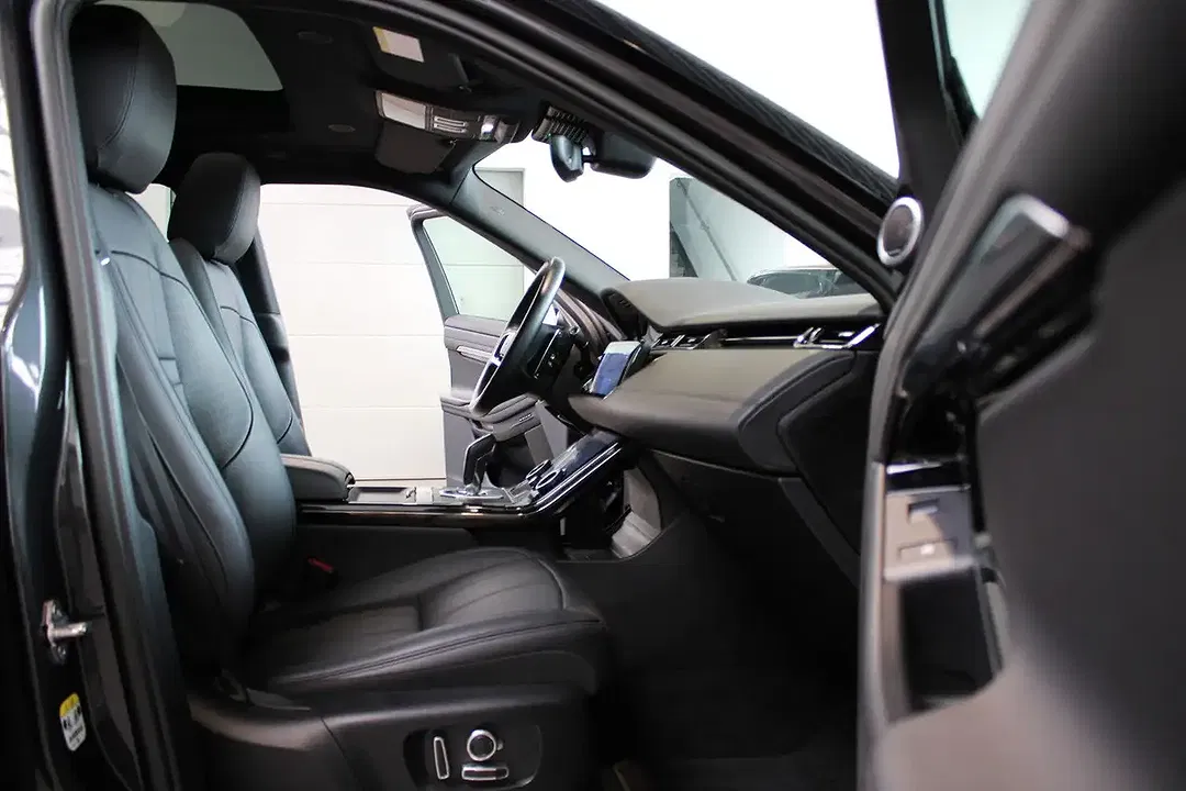 Land Rover Range Rover Evoque R-Dynamic - Thumbnail 8