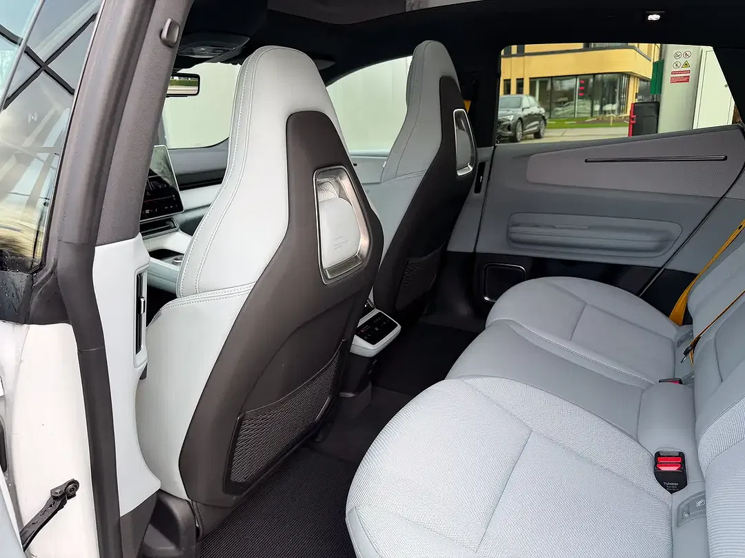 Polestar 4 Performance Plus Pilot - foto 14