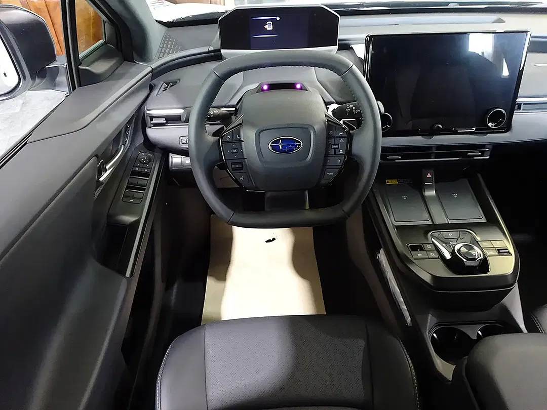 Subaru Solterra AWD Comfort - Thumbnail 11