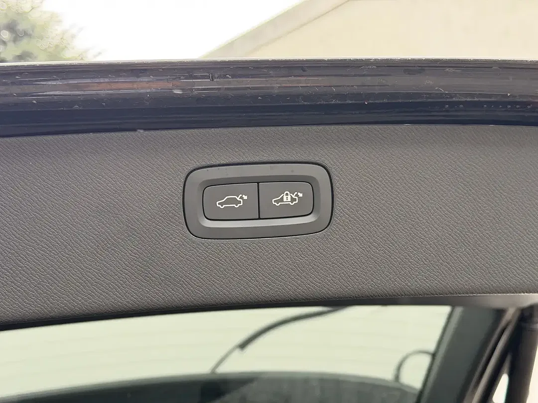 Volvo XC90 B5 AWD Plus Bright - Thumbnail 10