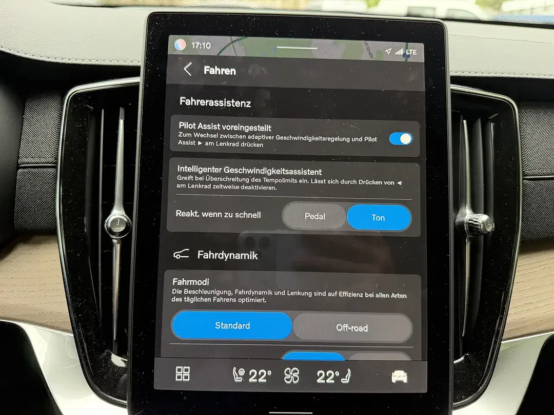 Volvo XC90 B5 AWD Plus Bright - Thumbnail 13
