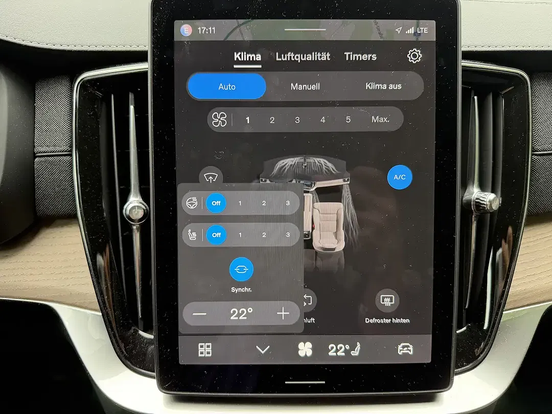 Volvo XC90 B5 AWD Plus Bright - Thumbnail 15