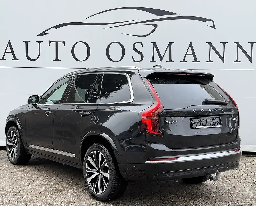 Volvo XC90 B5 AWD Plus Bright - Thumbnail 2