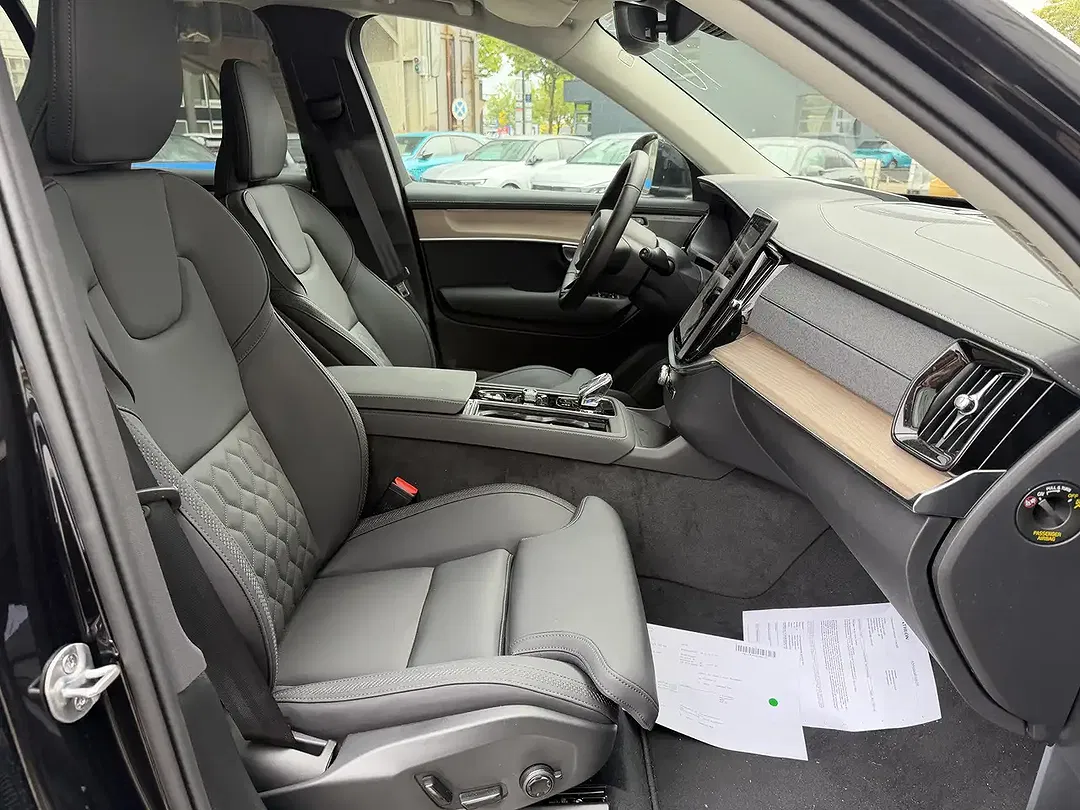 Volvo XC90 B5 AWD Plus Bright - Thumbnail 8