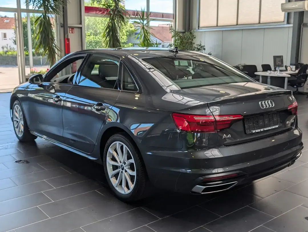Audi A4 40 TDI S tronic advanced - foto 2