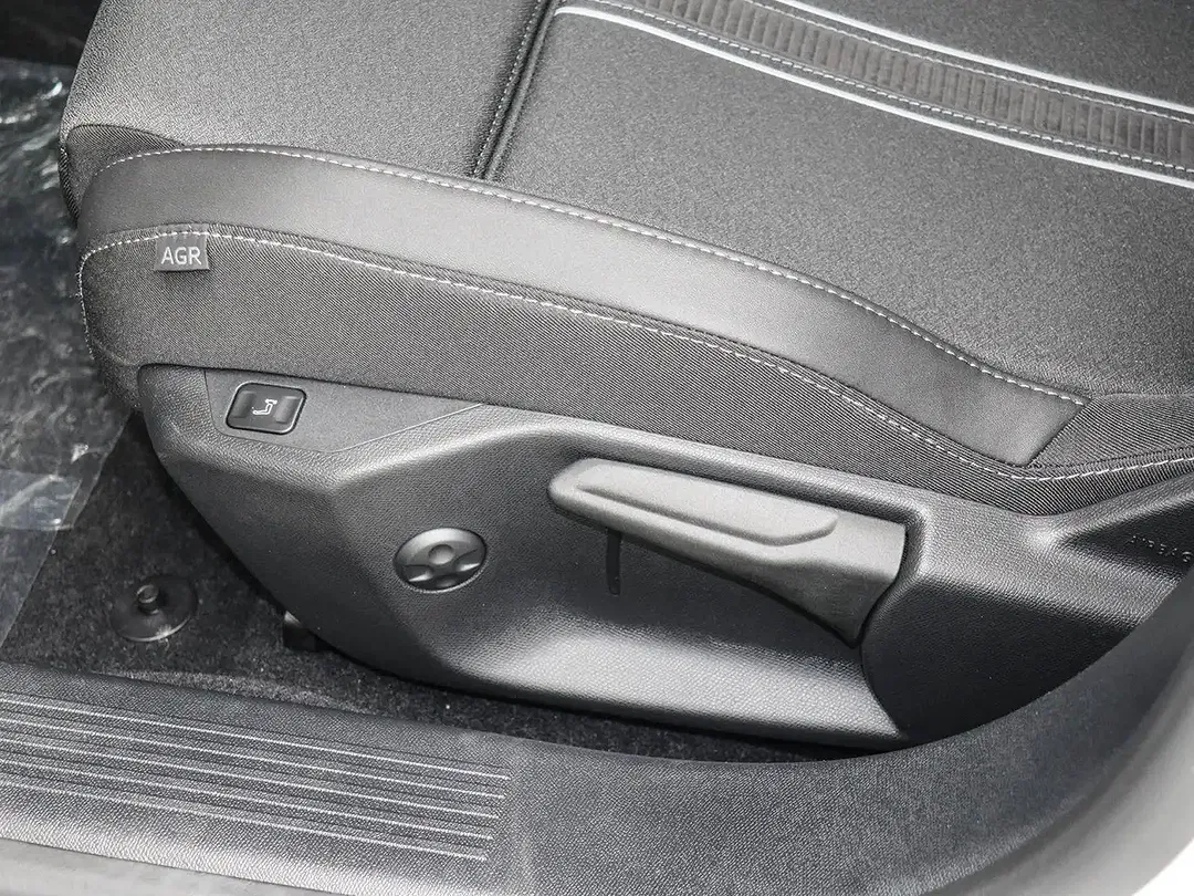 Opel Astra GS - Thumbnail 14