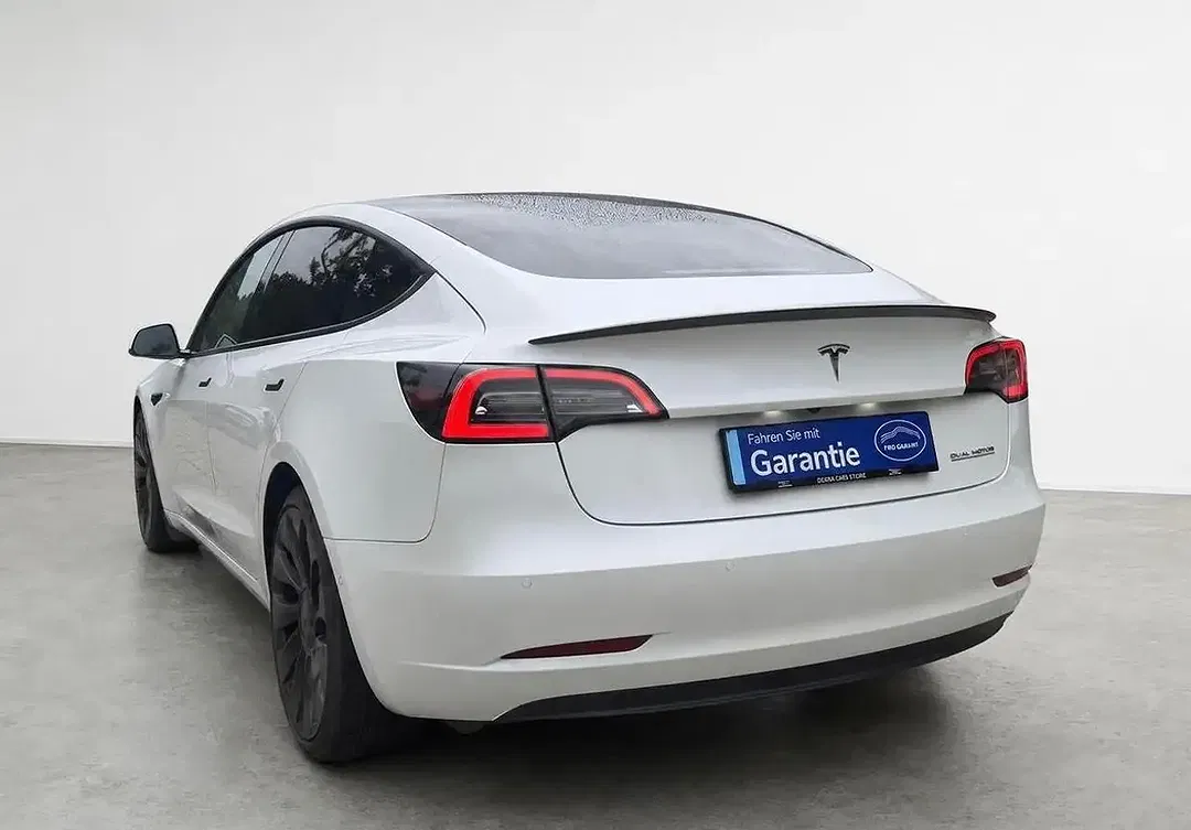 Tesla Model 3 AWD Dual Motor Performance - Thumbnail 3
