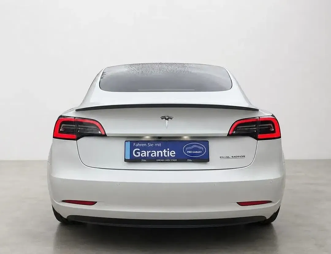 Tesla Model 3 AWD Dual Motor Performance - Thumbnail 4