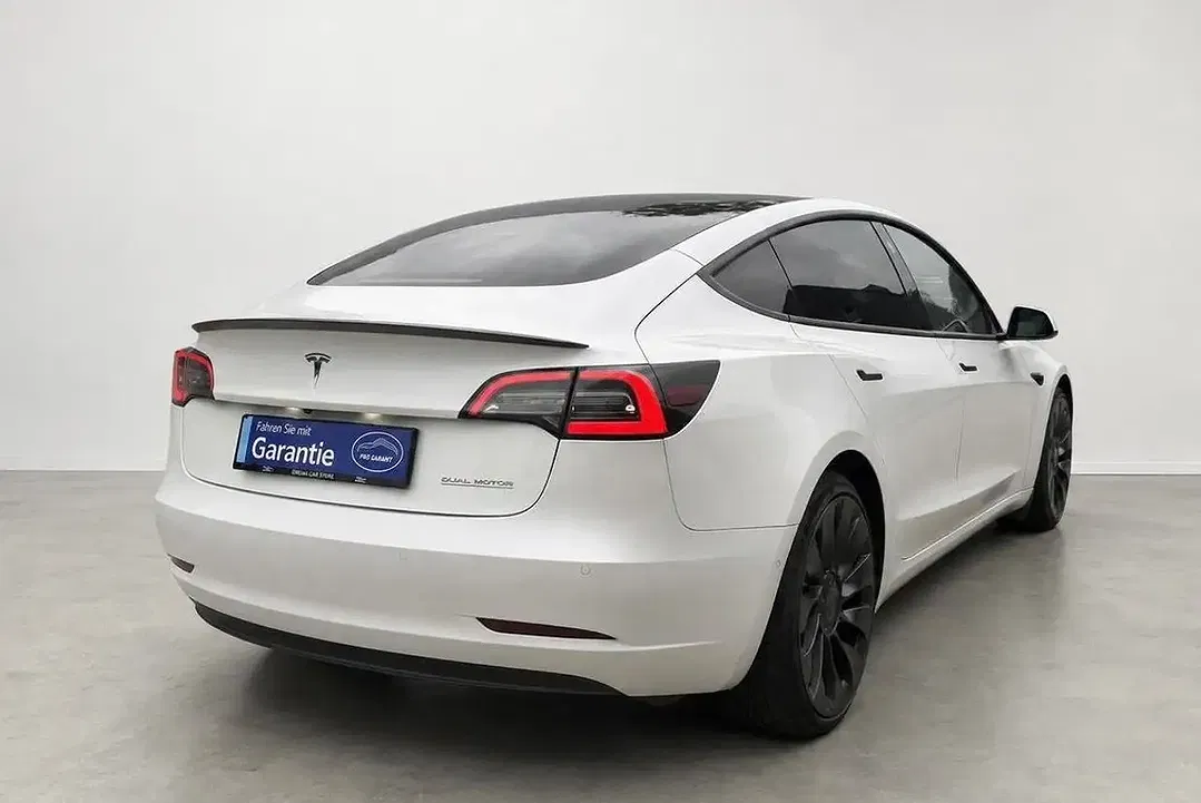 Tesla Model 3 AWD Dual Motor Performance - Thumbnail 5