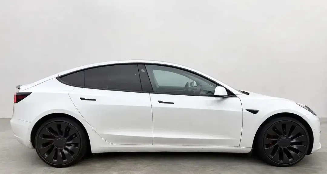 Tesla Model 3 AWD Dual Motor Performance - Thumbnail 6