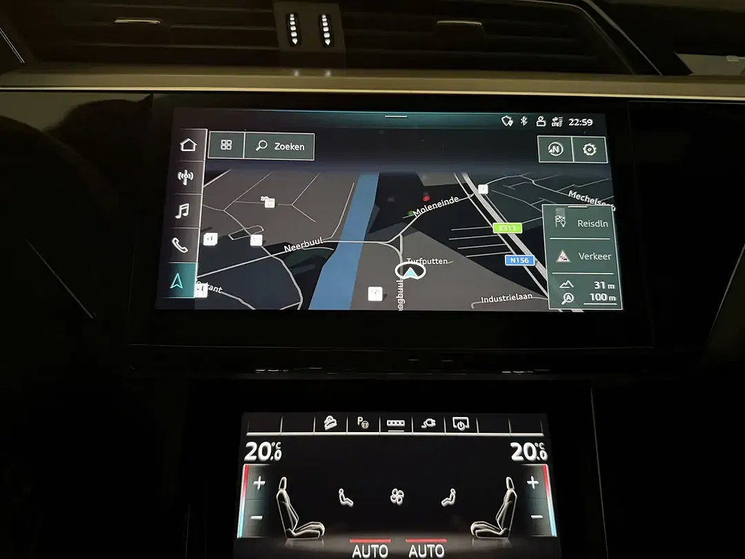 Audi SQ8 e-tron quattro RS - Thumbnail 14