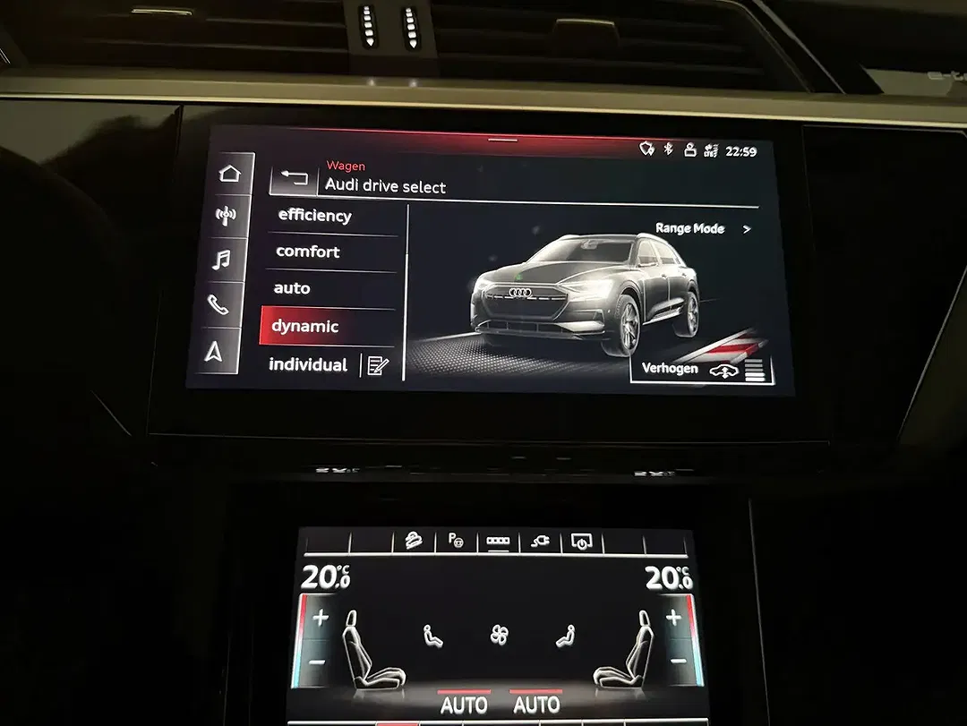 Audi SQ8 e-tron quattro RS - Thumbnail 9
