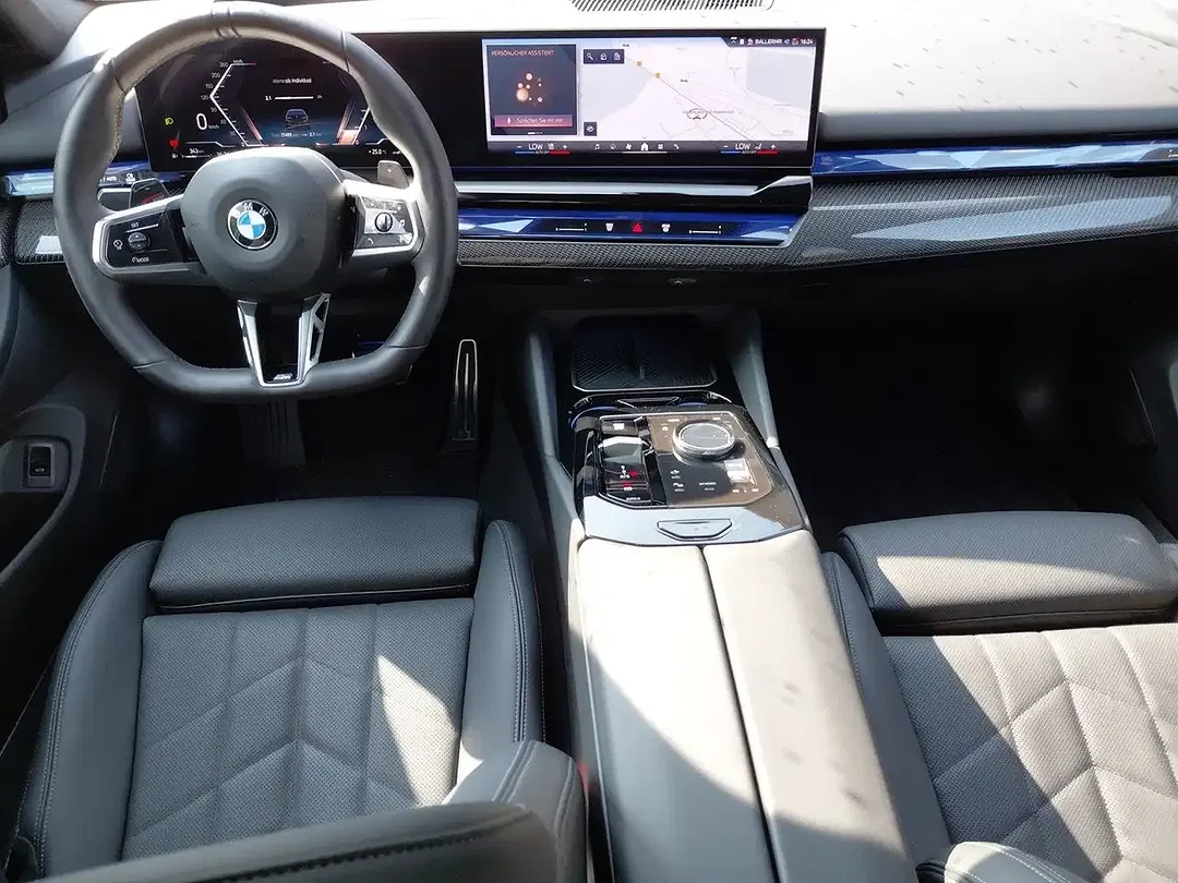 BMW 540 xDrive Touring M Sport Pro - Thumbnail 11