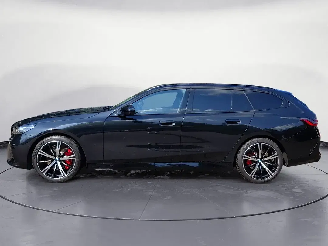 BMW 540 xDrive Touring M Sport Pro - Thumbnail 2