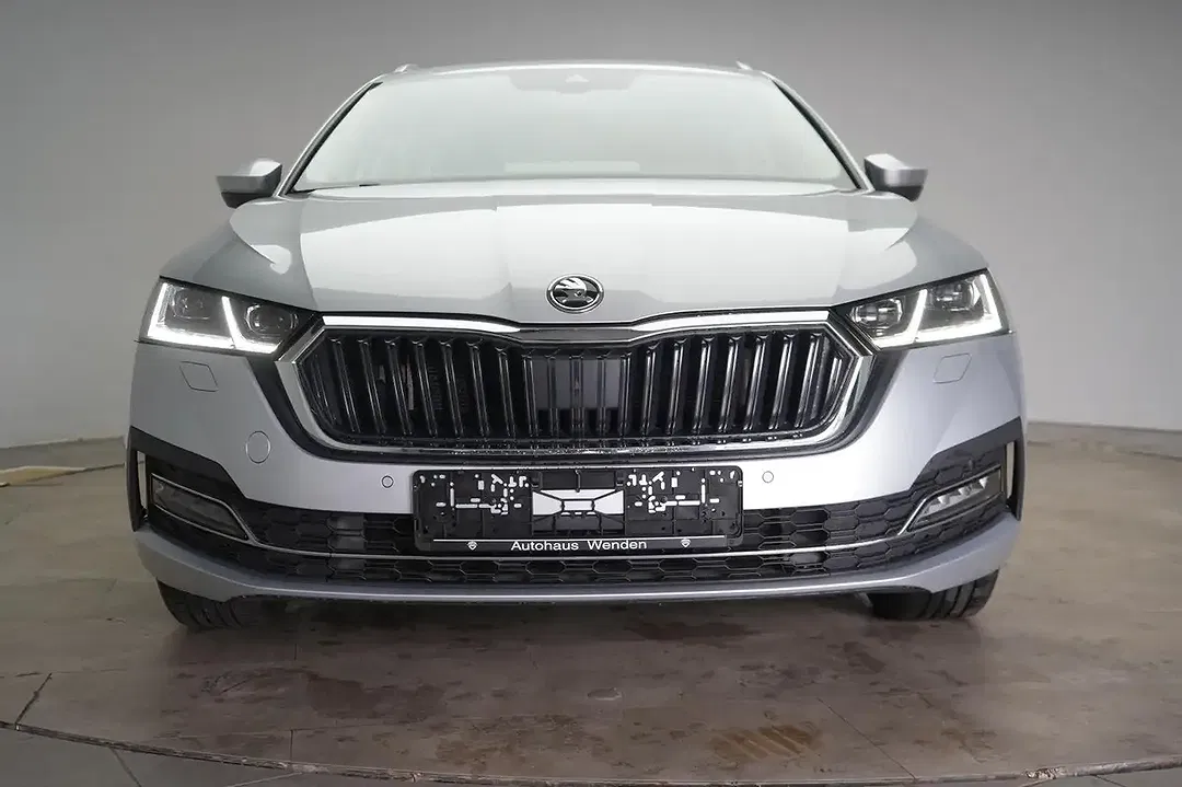 Skoda Octavia 2.0 TDI DSG Style - Thumbnail 2