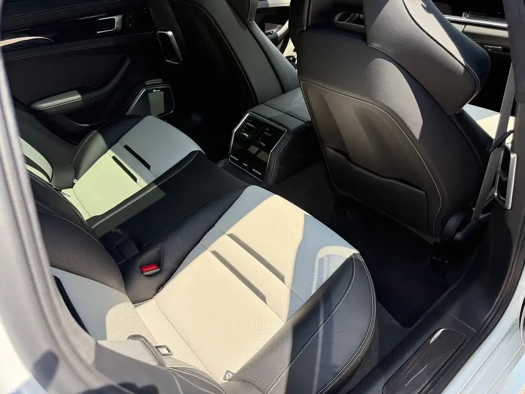Porsche Panamera E-Hybrid Turbo S - foto 13