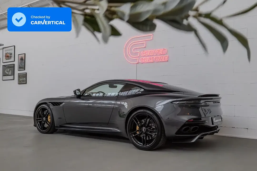 Aston Martin DBS - foto 1