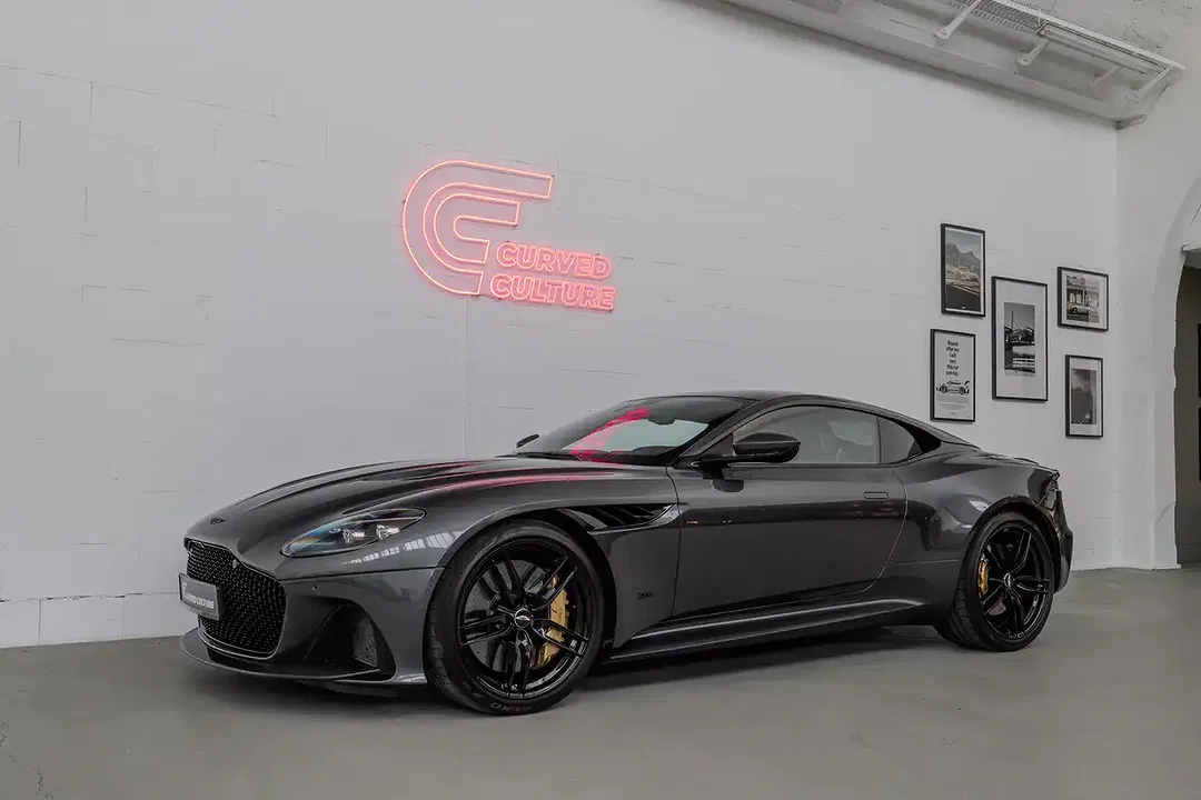 Aston Martin DBS - Thumbnail 4