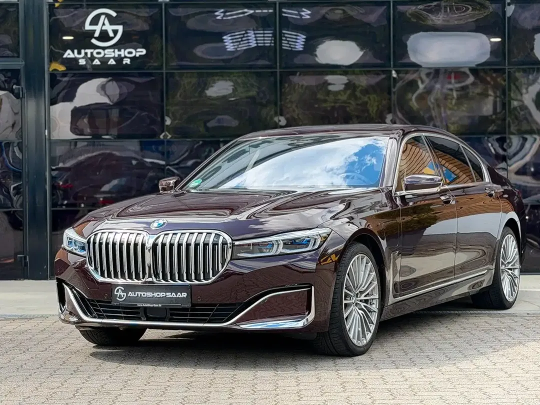 BMW 745 - foto 1