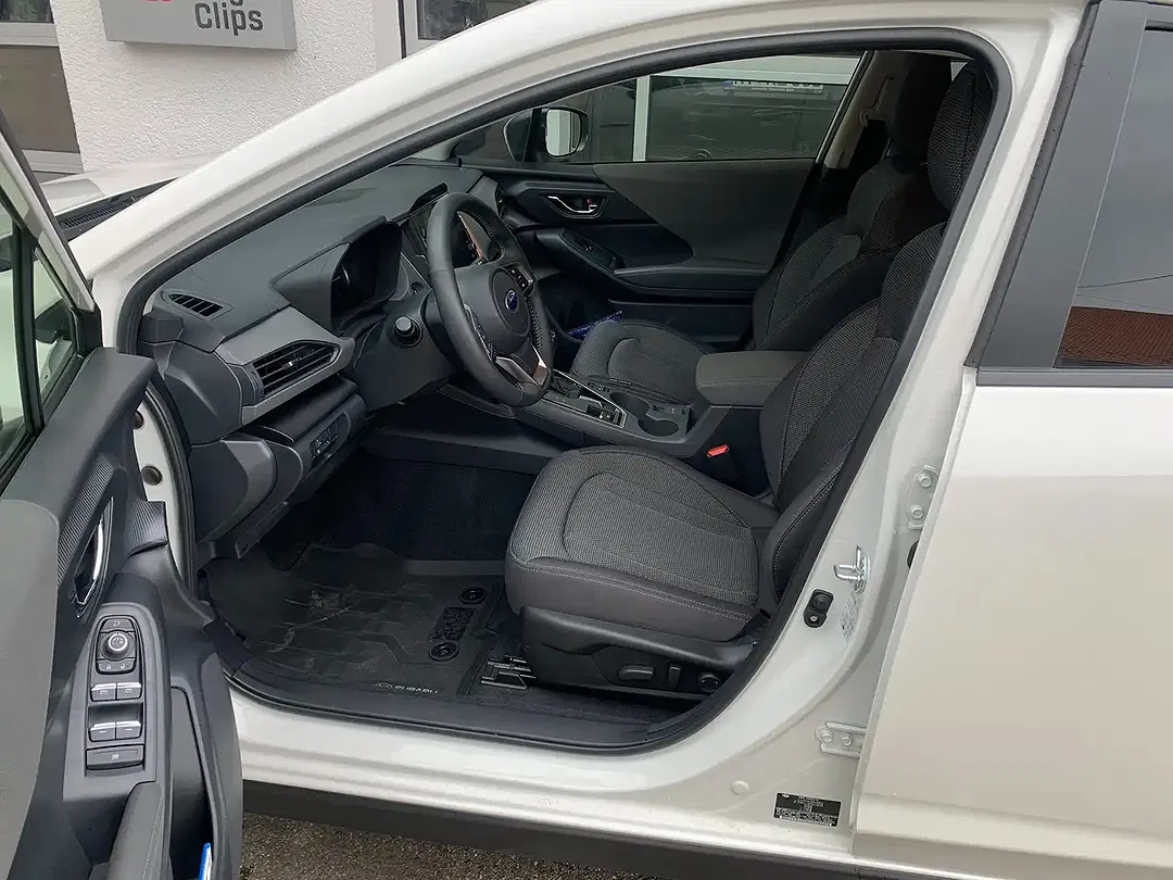 Subaru Crosstrek AWD Comfort - Thumbnail 11