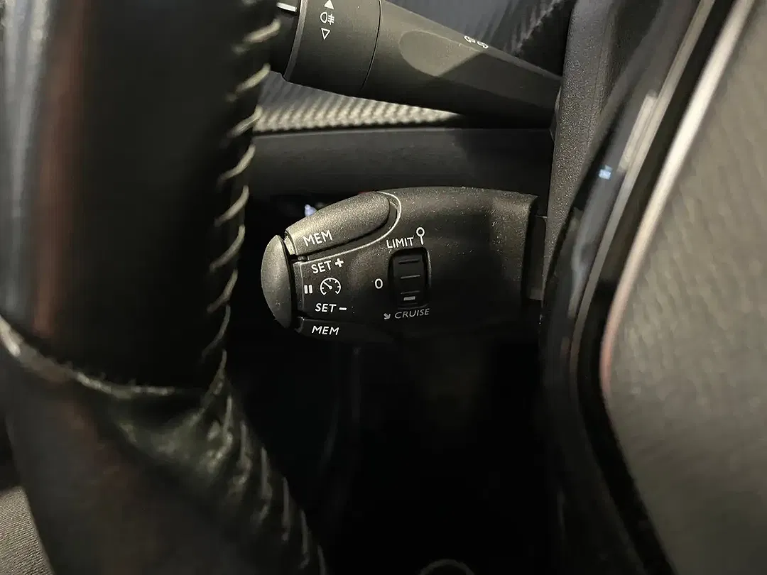 Peugeot 2008 Active - foto 8