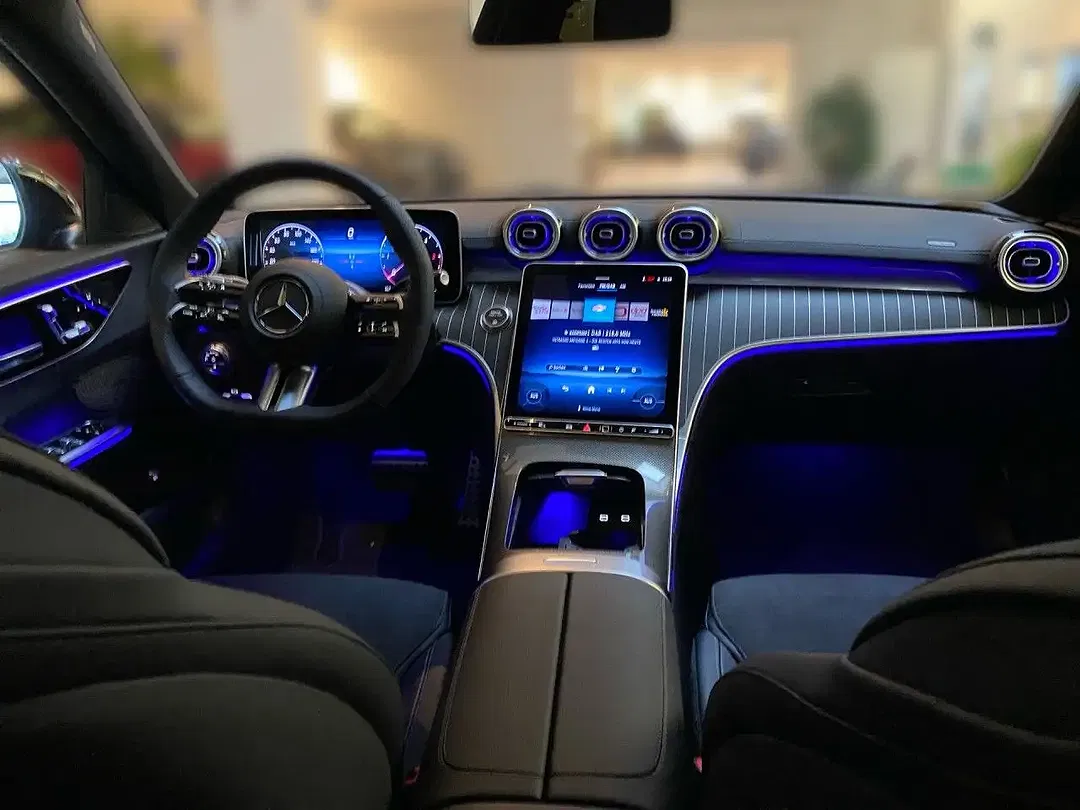 Mercedes-Benz C 300 AMG - Thumbnail 10