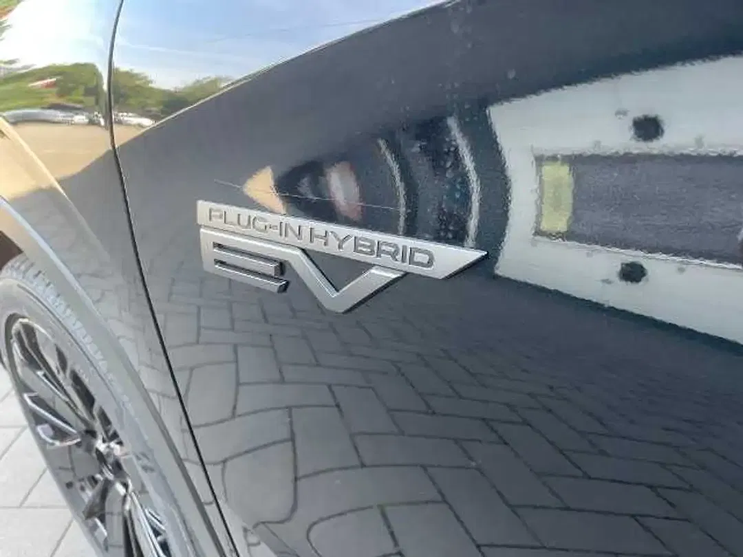 Mitsubishi Outlander 2.4 PHEV - Thumbnail 6