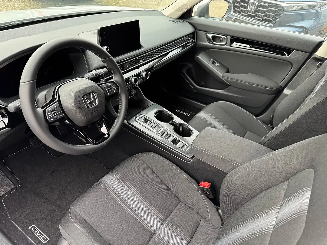 Honda Civic e:HEV Elegance - Thumbnail 7