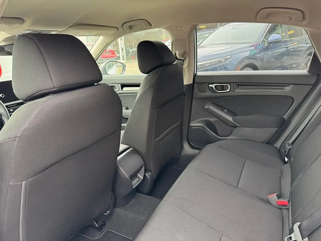 Honda Civic e:HEV Elegance - Thumbnail 8
