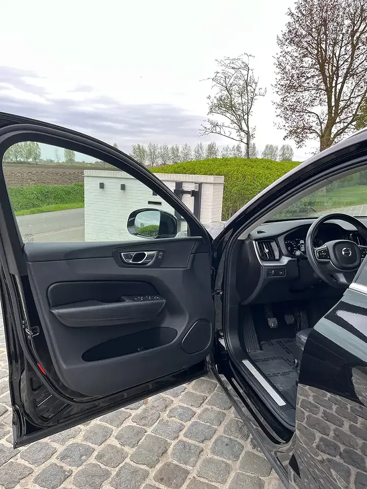 Volvo XC60 D3 2.0 Momentum - foto 15