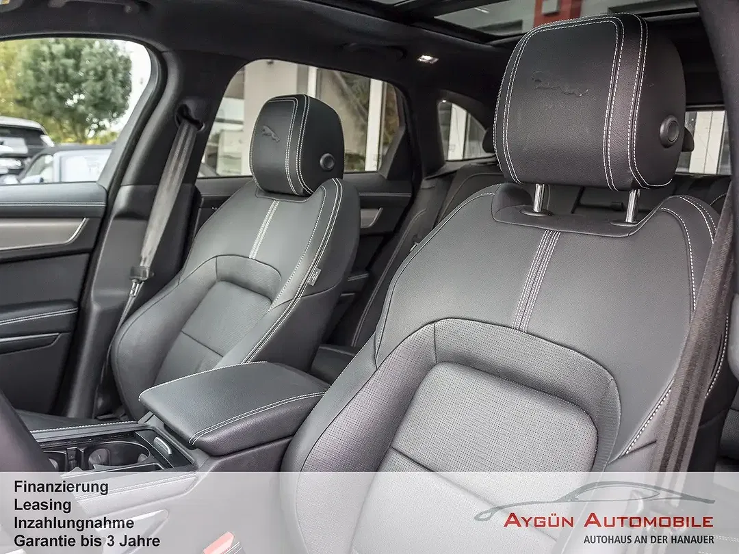 Jaguar F-Pace D300 R-Dynamic SE - Thumbnail 10