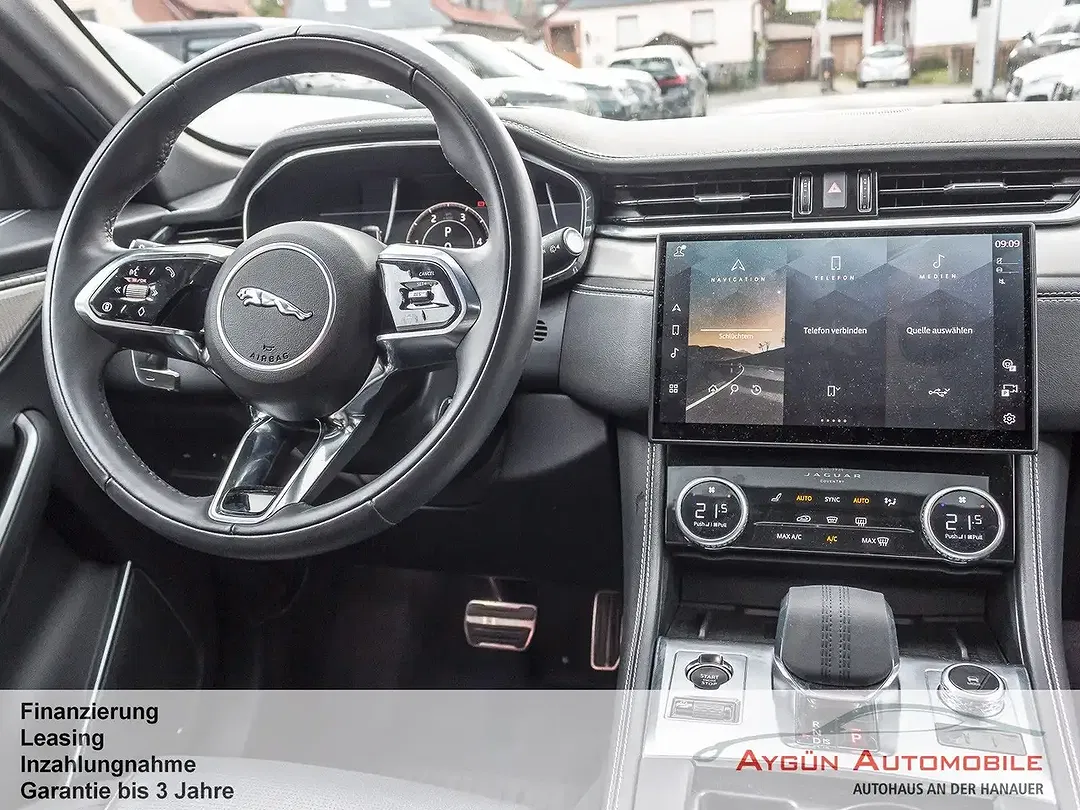 Jaguar F-Pace D300 R-Dynamic SE - Thumbnail 15