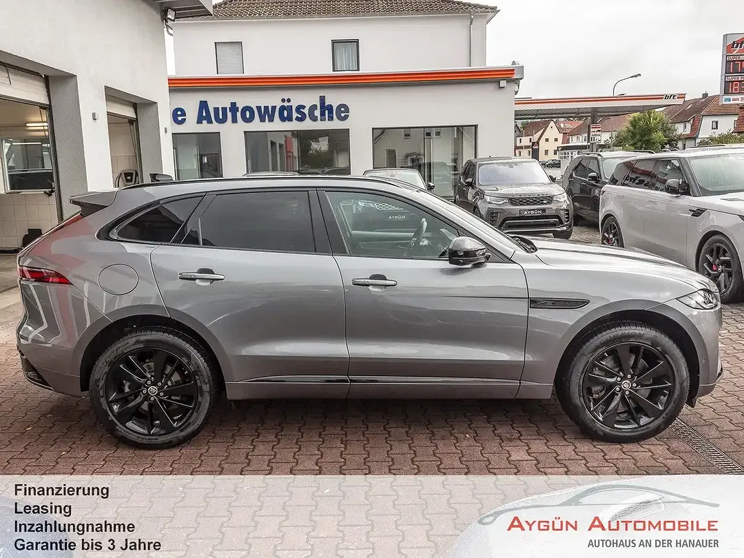 Jaguar F-Pace D300 R-Dynamic SE - Thumbnail 8