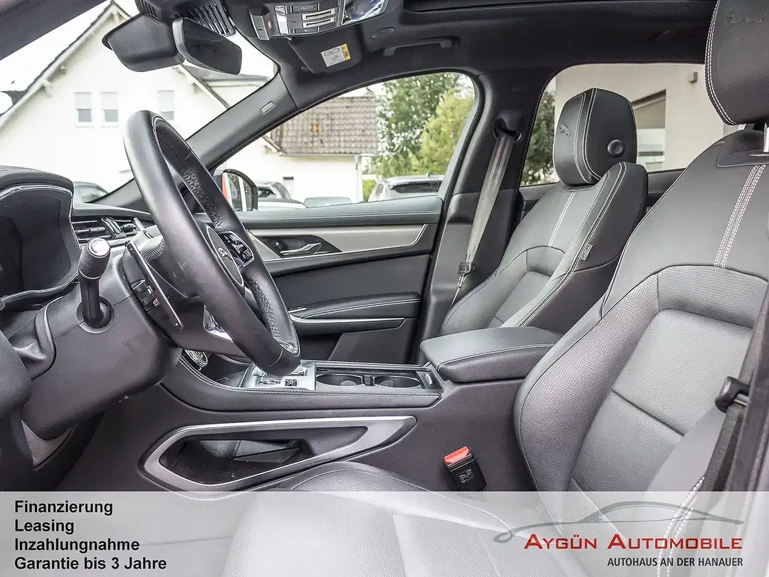 Jaguar F-Pace D300 R-Dynamic SE - Thumbnail 9