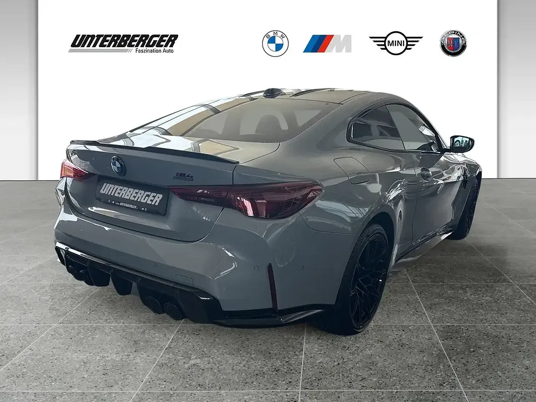BMW M4 xDrive Competition - Thumbnail 4