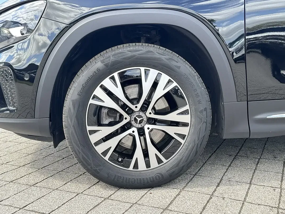 Mercedes-Benz GLB 200 - Thumbnail 20