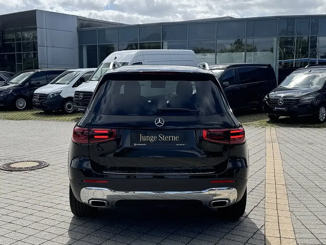Mercedes-Benz GLB 200 - Thumbnail 4
