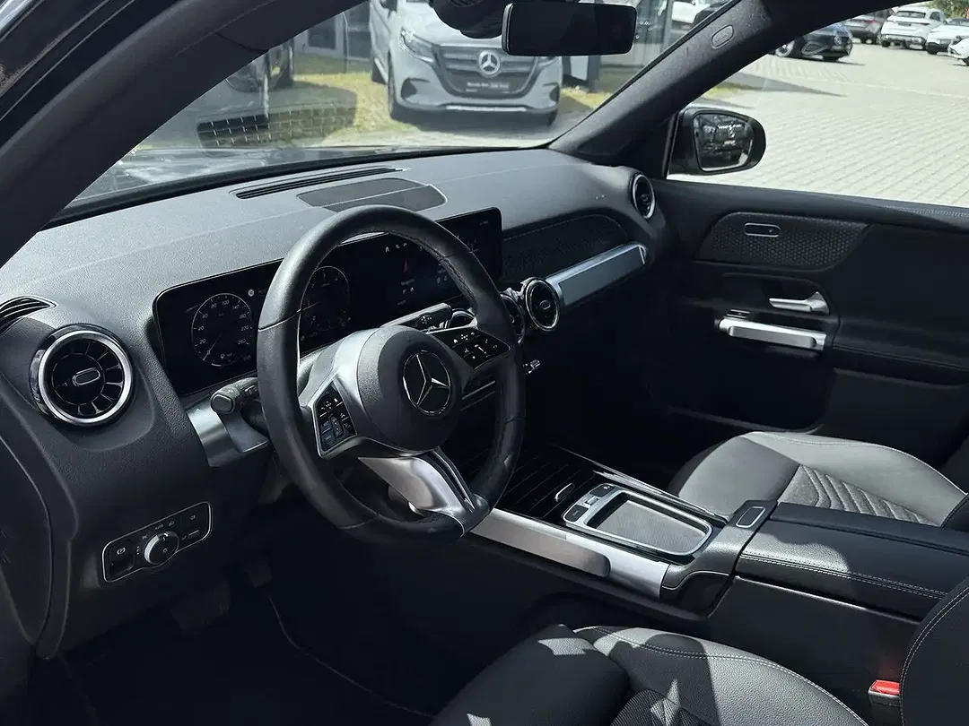 Mercedes-Benz GLB 200 - Thumbnail 8