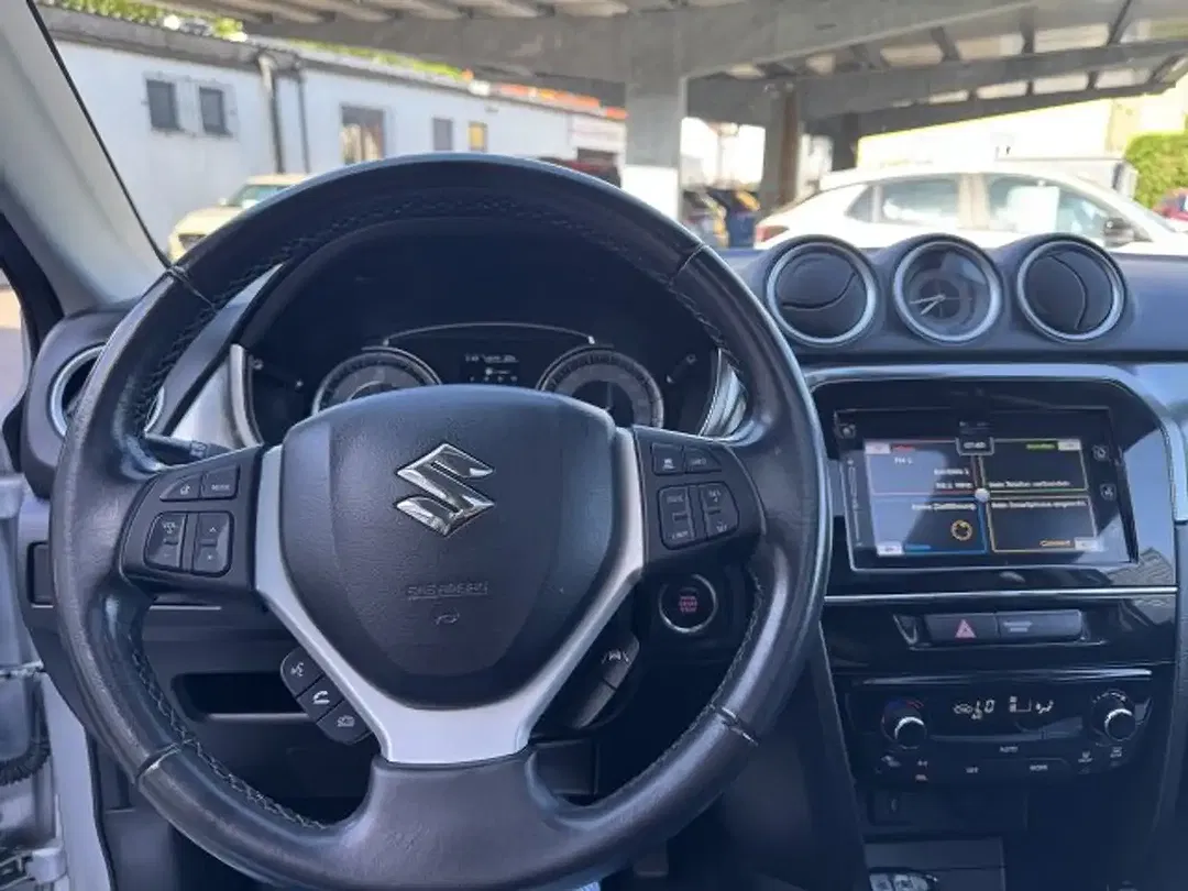 Suzuki Vitara AllGrip Comfort+ GLX - Thumbnail 9