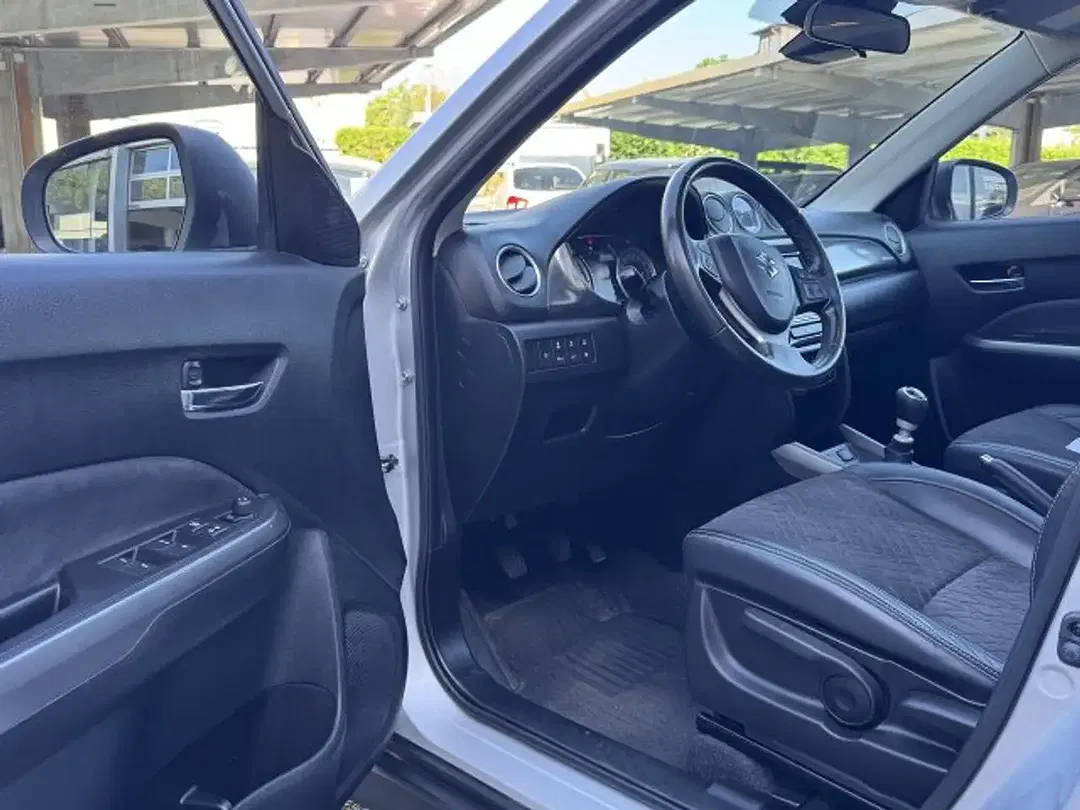 Suzuki Vitara AllGrip Comfort+ GLX - Thumbnail 6