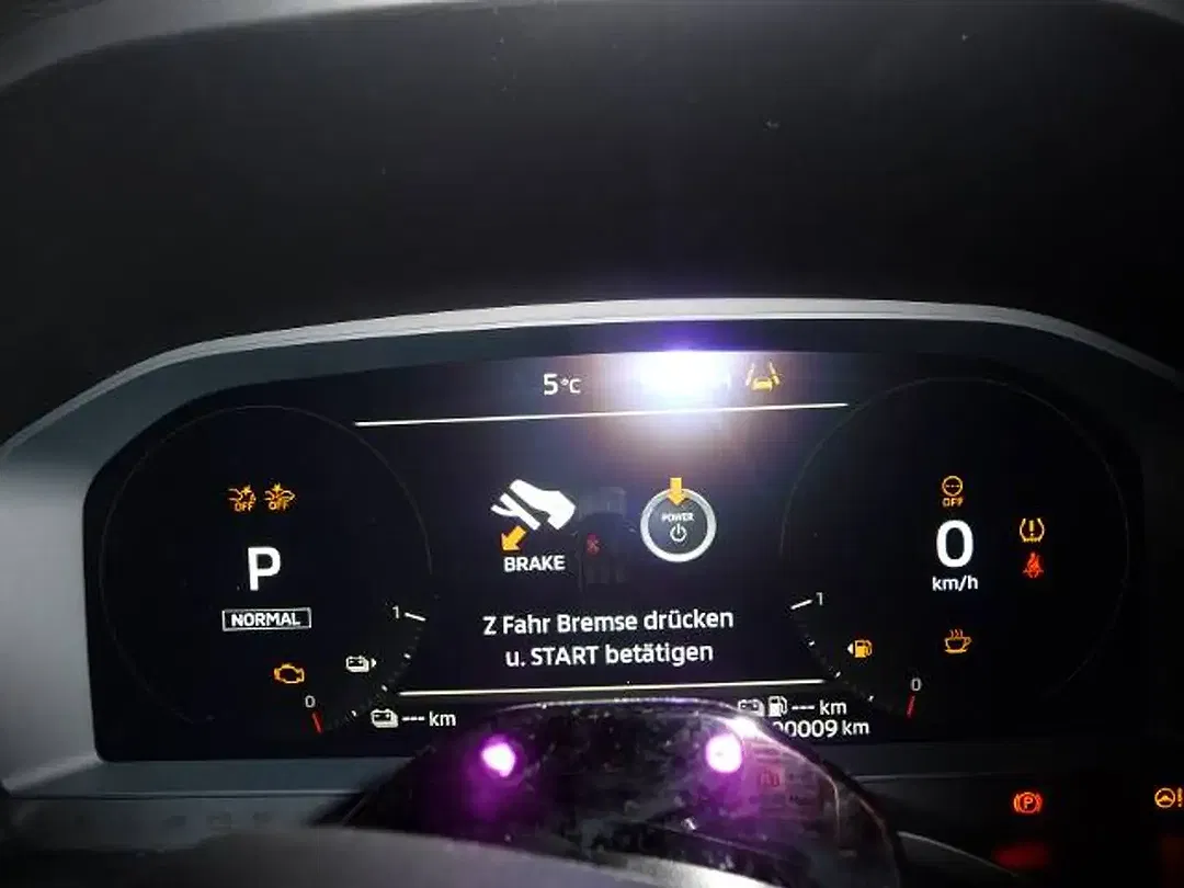 Mitsubishi Outlander 2.4 PHEV Intro Edition - Thumbnail 8