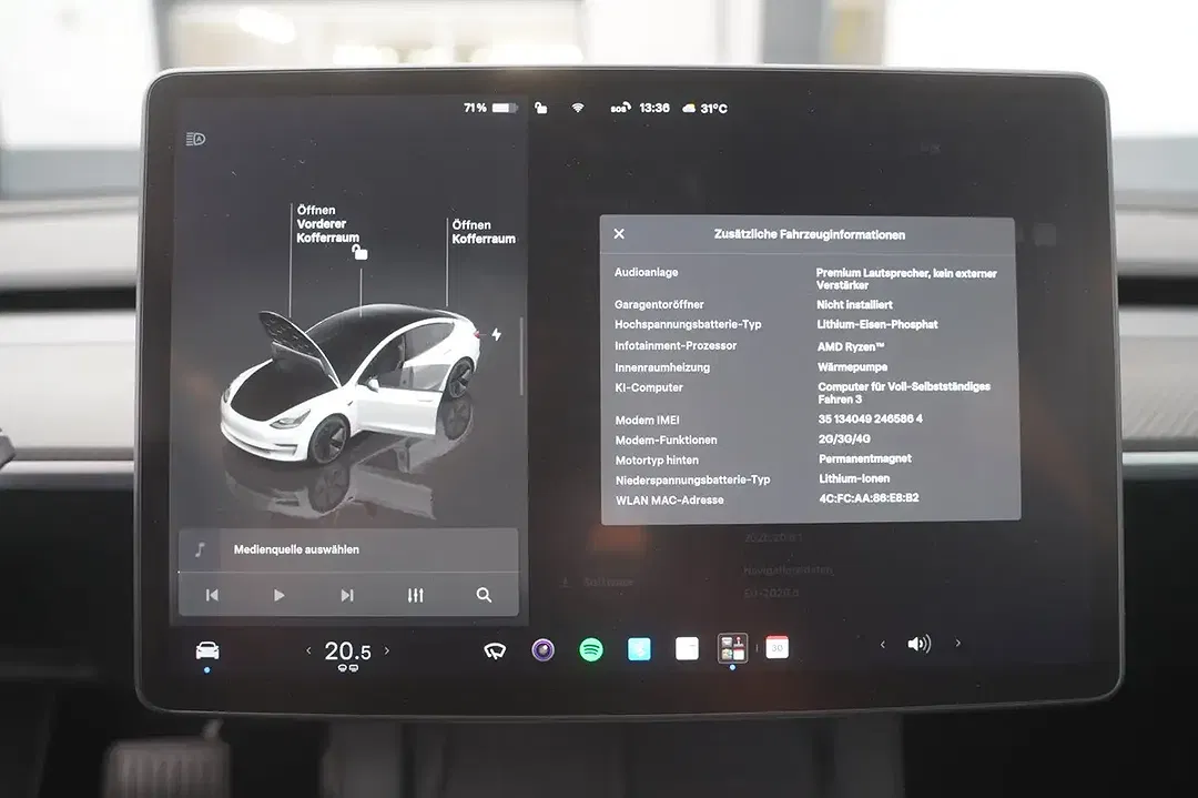 Tesla Model 3 Standard Range - Thumbnail 12