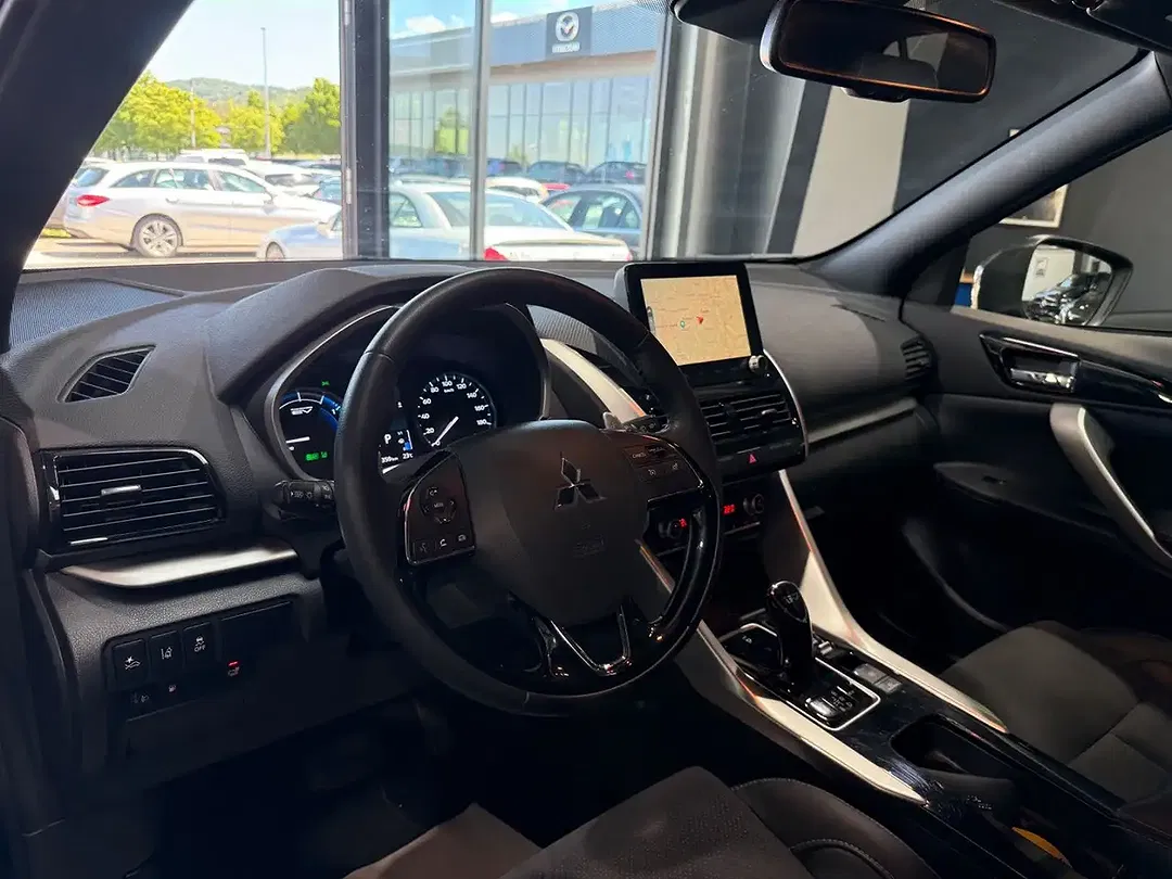Mitsubishi Eclipse Cross Hybrid 4WD Plus - foto 15