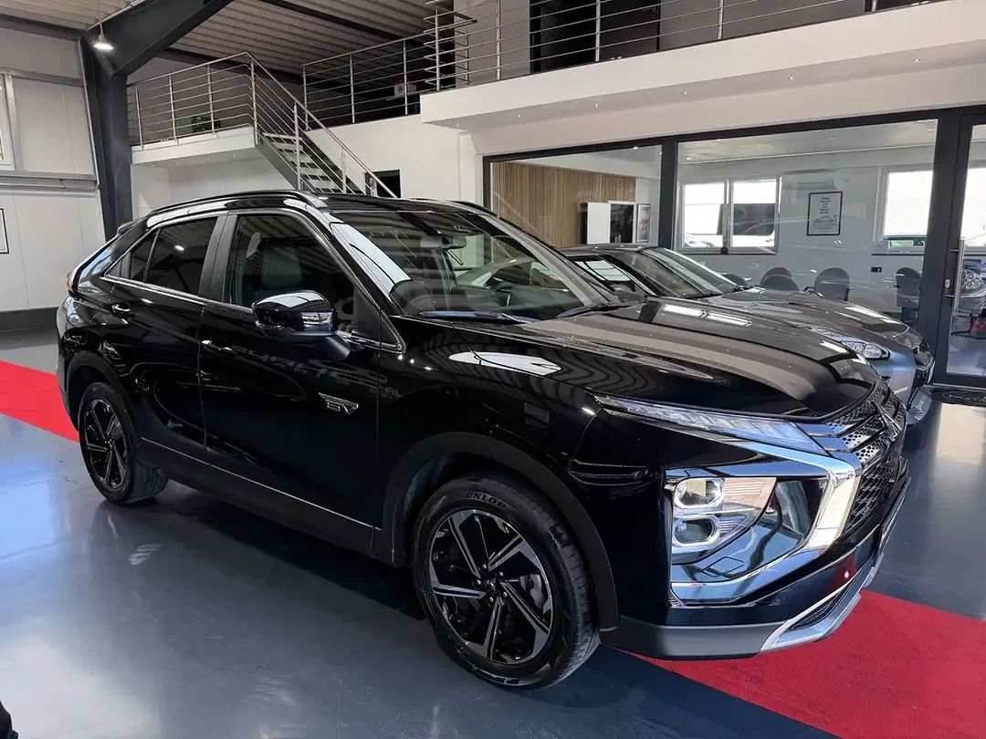 Mitsubishi Eclipse Cross Hybrid 4WD Plus - Thumbnail 3