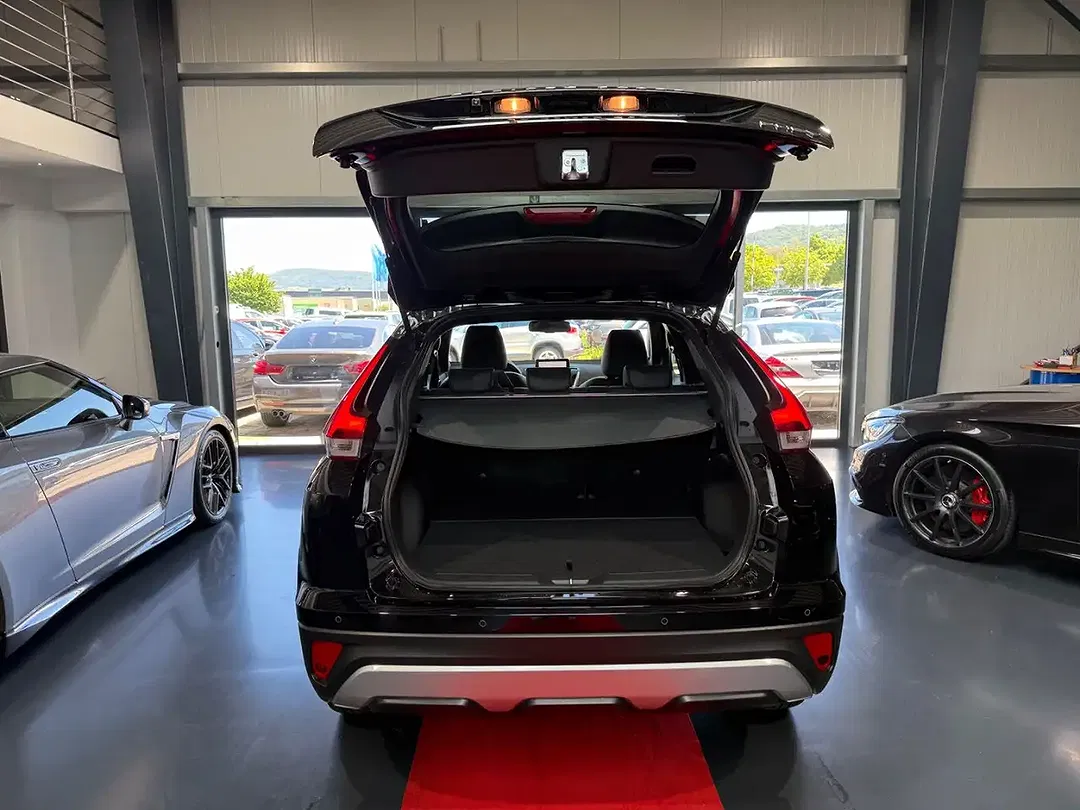 Mitsubishi Eclipse Cross Hybrid 4WD Plus - Thumbnail 7