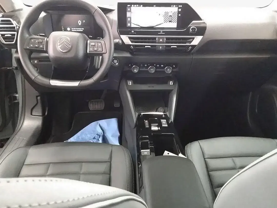 Citroen C4 PureTech EAT8 Max - Thumbnail 7