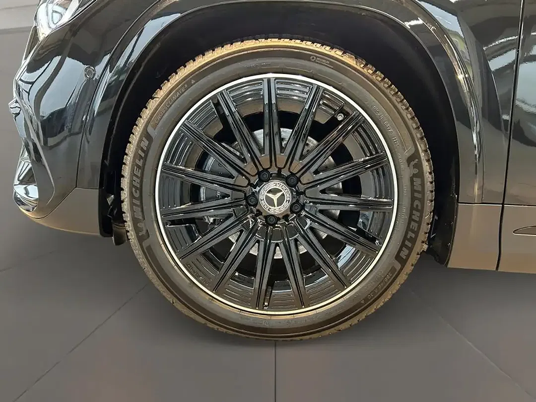 Mercedes-Benz GLA 200 AMG MBUX Night - Thumbnail 11