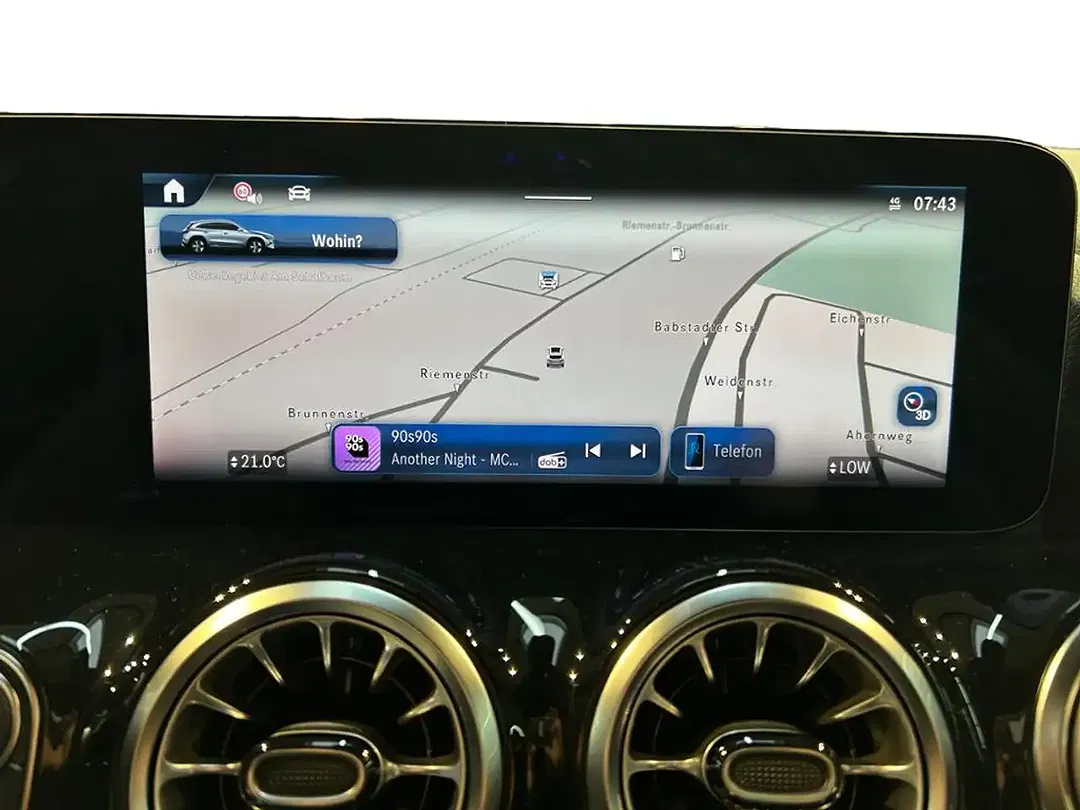 Mercedes-Benz GLA 200 AMG MBUX Night - foto 14
